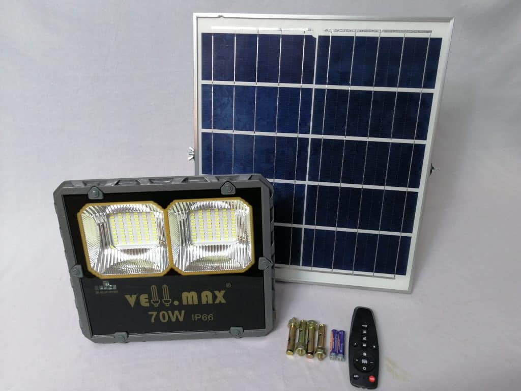 solar floodlight